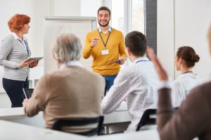 Dozent/in in der Erwachsenenbildung